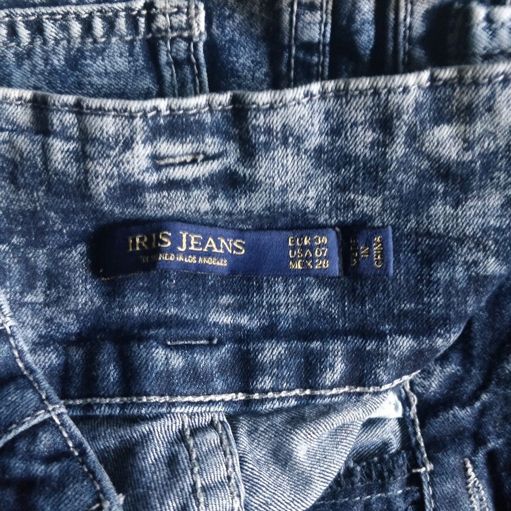 Blue Acid washed jeans